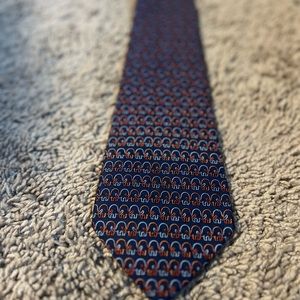 Ferragamo tie - men’s classic vintage tie suit attire